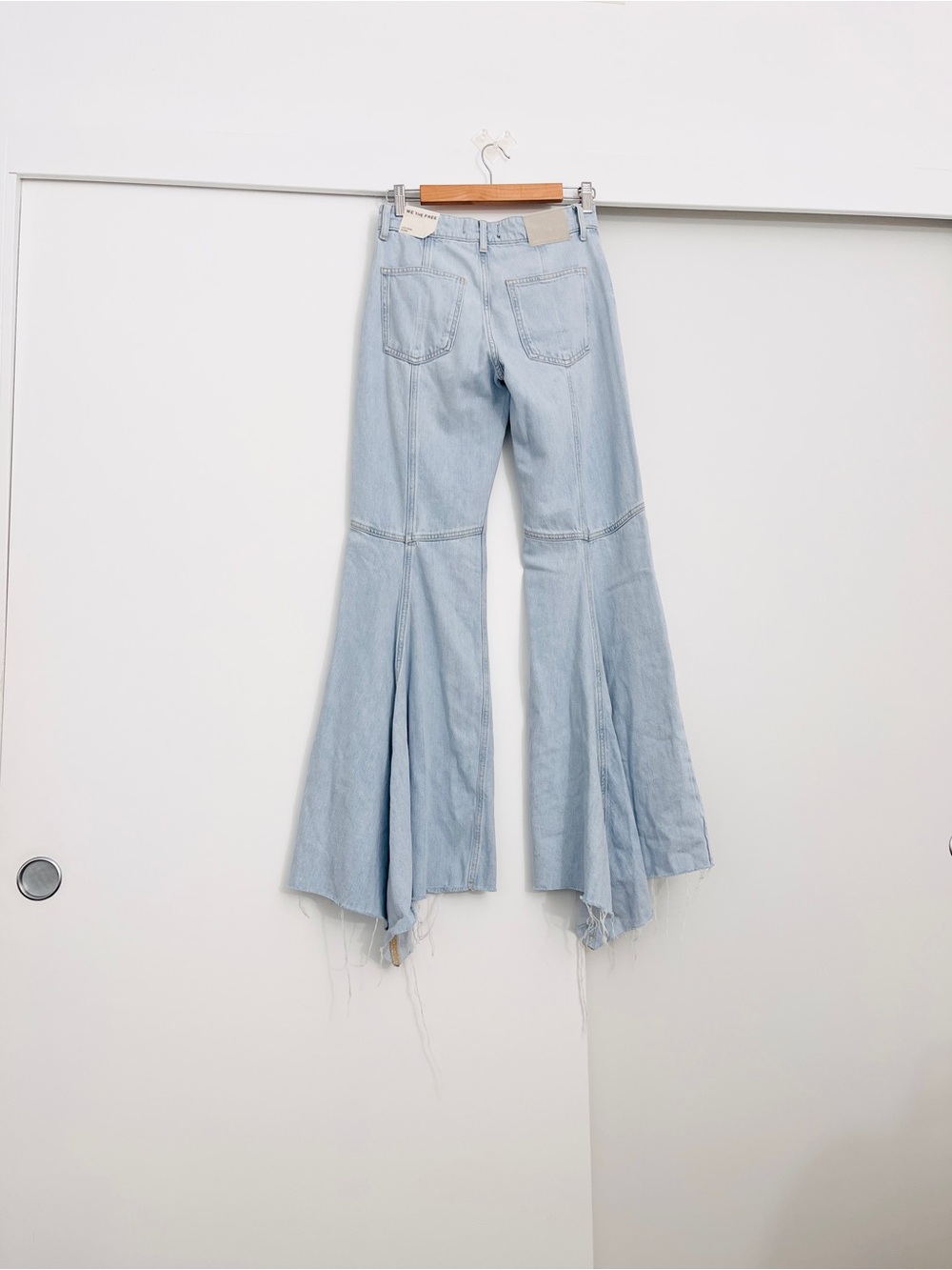 NWT Free People Live Wire Flare Jeans Tall Friendly Size 26